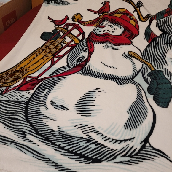 Hallmark Fleece Christmas Blanket - Picture 3 of 11